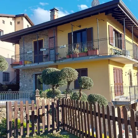 ゲストハウス Al Vecchio Lavatoio Colle Brianza