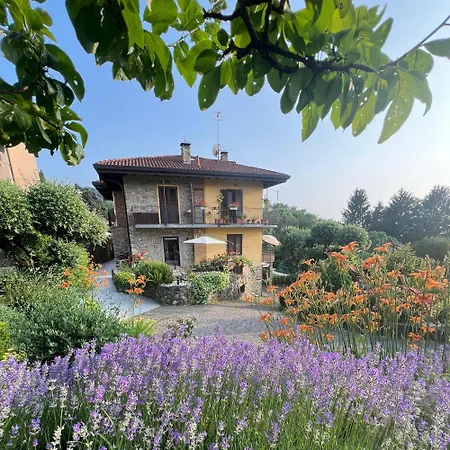 Al Vecchio Lavatoio - Relax In Collina ゲストハウス Colle Brianza